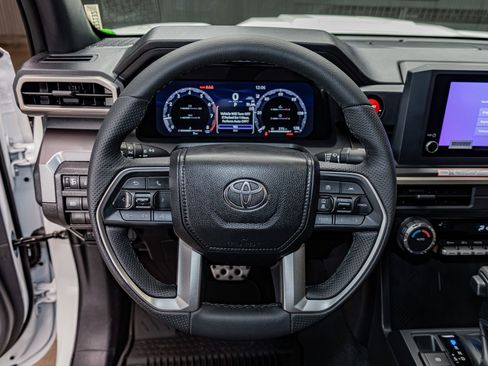 Used 2026 Toyota Tacoma TRD Sport image 16