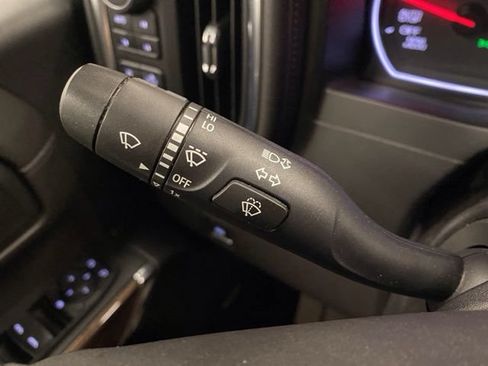 Used 2019 Chevrolet Silverado 1500 LT Trail Boss AWD/4WD image 30