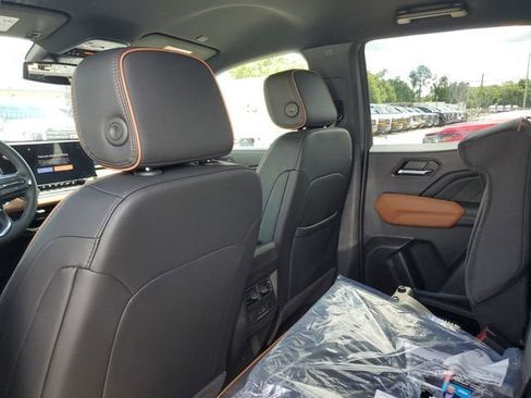 New 2026 GMC Canyon AT4 AWD/4WD image 10
