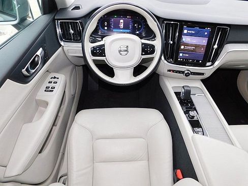 Certified 2024 Volvo V60 B5 Cross Country Plus image 5