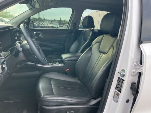 Used 2023 Kia Sorento SX AWD/4WD image 11