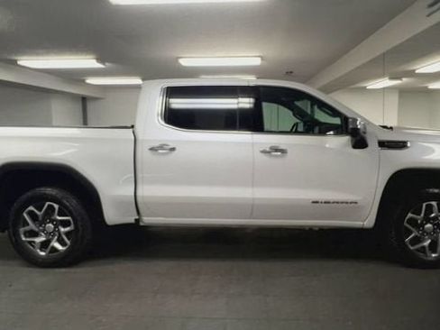 Certified 2023 GMC Sierra 1500 SLT w/ SLT Convenience Package AWD/4WD image 9