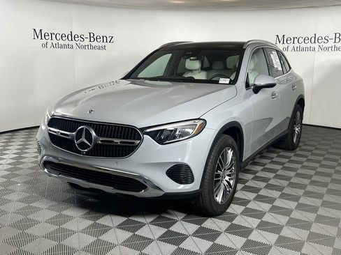 Certified 2026 Mercedes-Benz GLC 300 image 3
