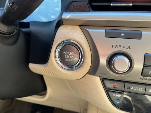 Used 2014 Lexus ES 350 Ultra Luxury w/ Luxury Package image 43