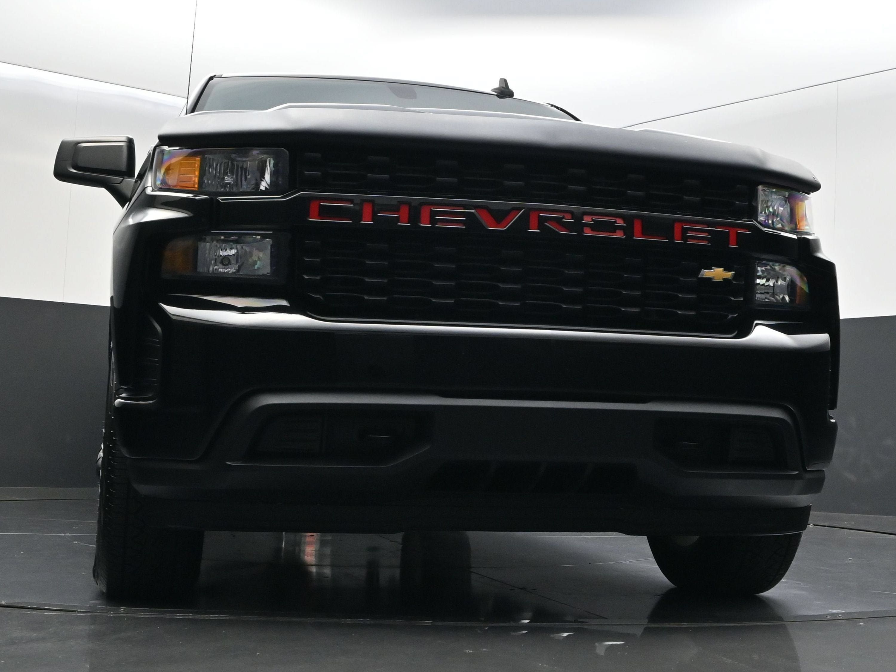 Used 2021 Chevrolet Silverado 1500 Custom AWD/4WD image 38