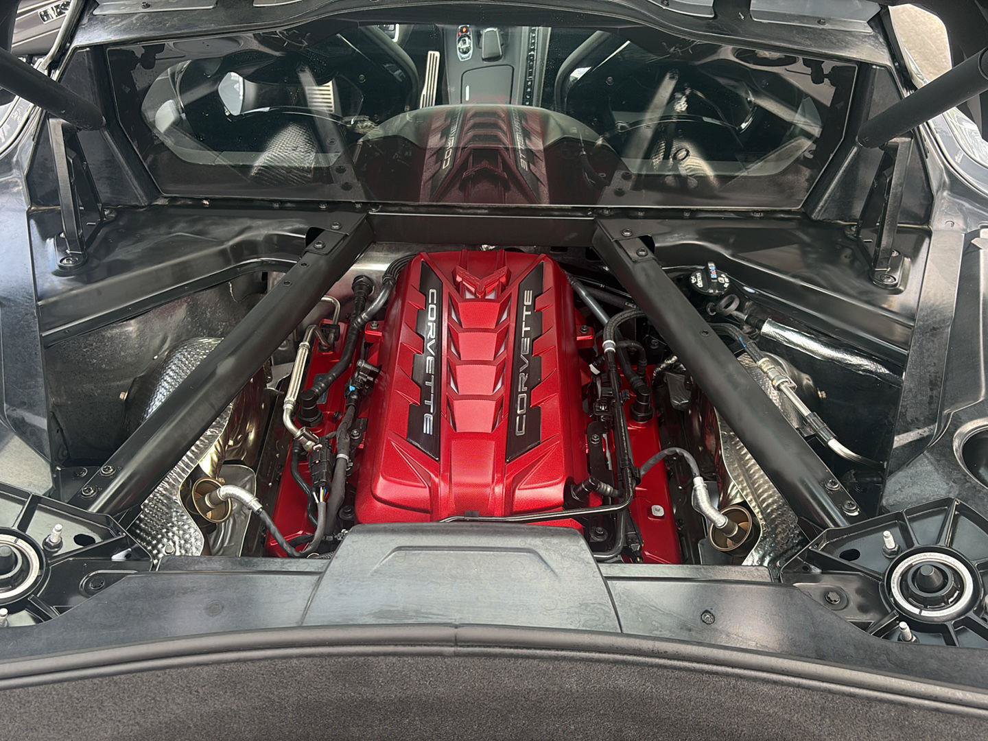 Used 2024 Chevrolet Corvette Stingray Preferred Cpe w/ Z51 Performance Package RWD image 29