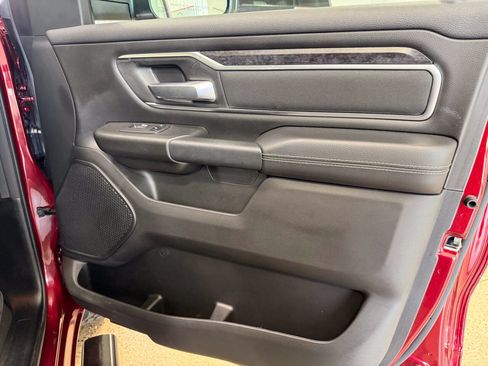 Used 2024 RAM 1500 Big Horn AWD/4WD image 33