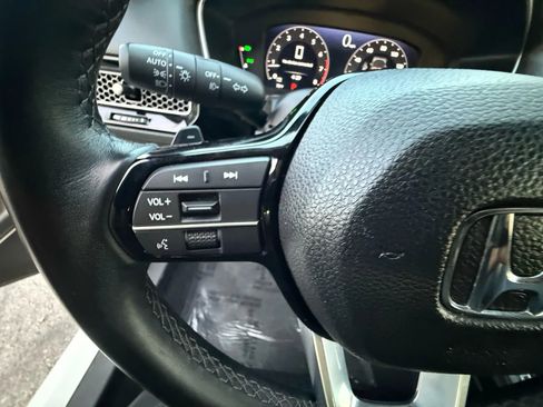 Used 2024 Honda Civic Touring image 27
