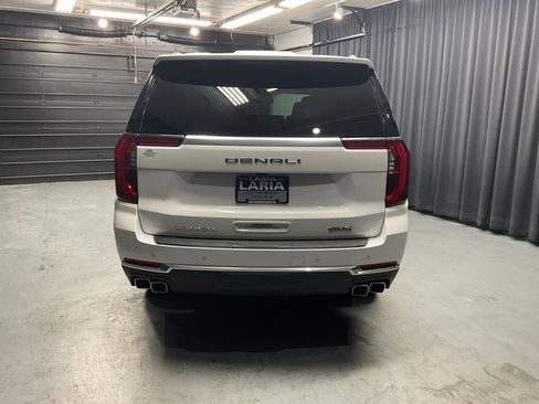 Used 2025 GMC Yukon XL Denali image 5