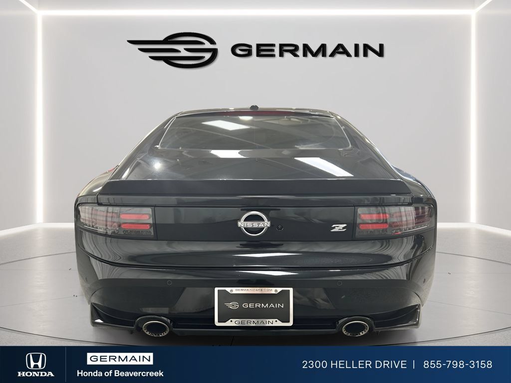 Used 2024 Nissan Z Performance w/ Floor Mat Package RWD image 7