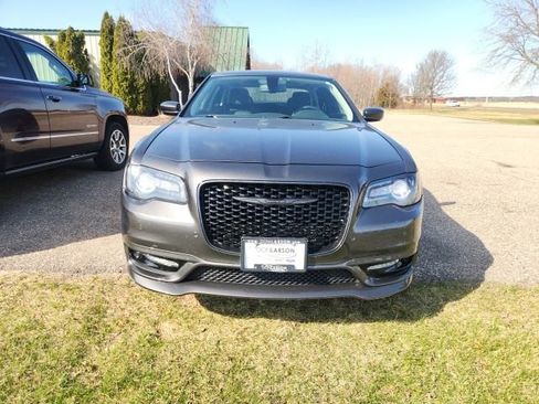 Used 2022 Chrysler 300 Touring L w/ Popular Equipment Group image 2