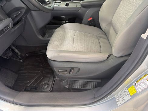 Used 2024 Toyota Sienna LE AWD/4WD image 10