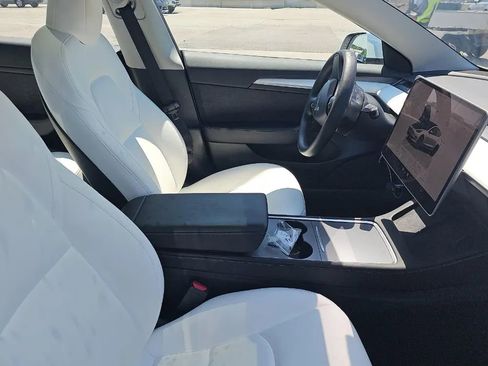 Used 2023 Tesla Model 3 Standard Range RWD image 6