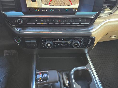 Used 2023 Chevrolet Silverado 1500 LTZ w/ LTZ Premium Texas Edition AWD/4WD image 16