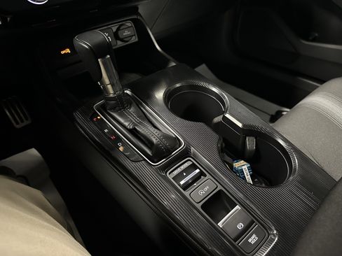 Used 2024 Honda Civic Sport image 13