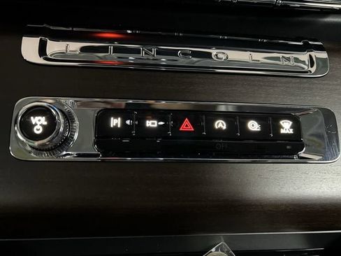 Used 2026 Lincoln Aviator Reserve w/ Illumination Package AWD/4WD image 18