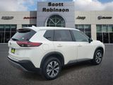 Used 2021 Nissan Rogue SV image 4