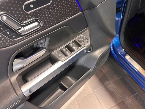 Used 2024 Mercedes-Benz GLB 250 4MATIC image 13