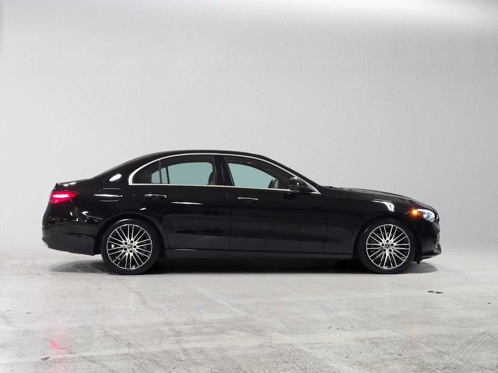 Certified 2026 Mercedes-Benz C 300 4MATIC Sedan image 2