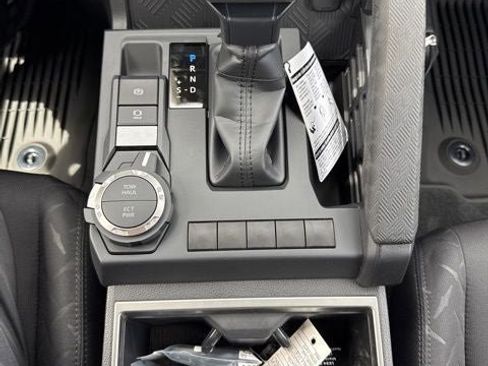 Used 2026 Toyota Tacoma SR5 AWD/4WD image 27