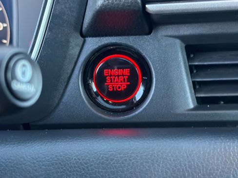 Used 2023 Honda Pilot Elite image 32