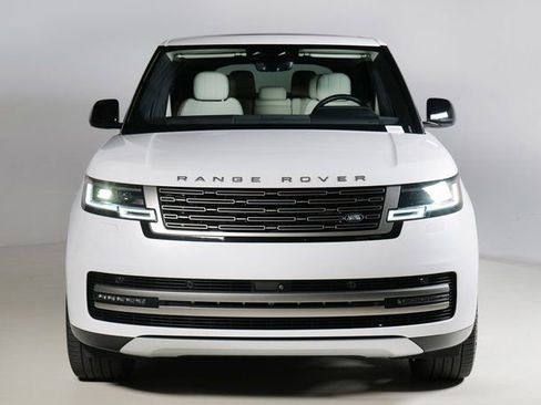 Used 2024 Land Rover Range Rover Long Wheelbase SE AWD/4WD image 8