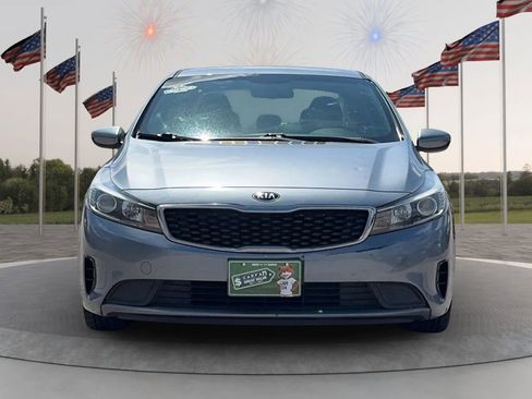 Used 2017 Kia Forte S FWD image 2