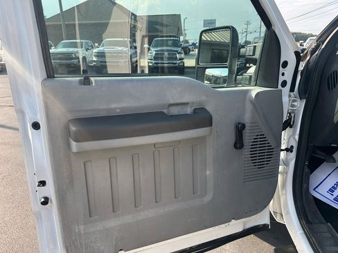 Used 2012 Ford F450 XL w/ XL Value Pkg image 9