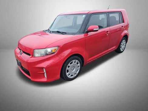 Used 2013 Scion xB 10 Series image 1