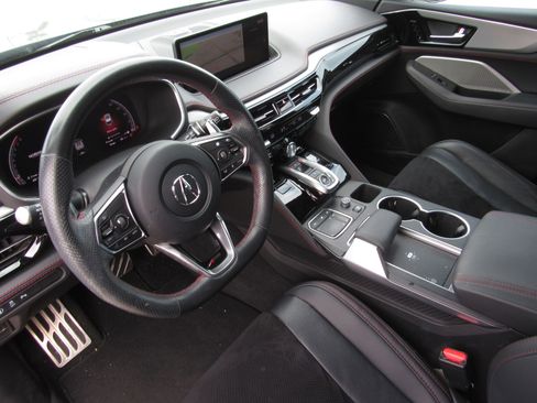 Certified 2023 Acura MDX A-Spec image 16