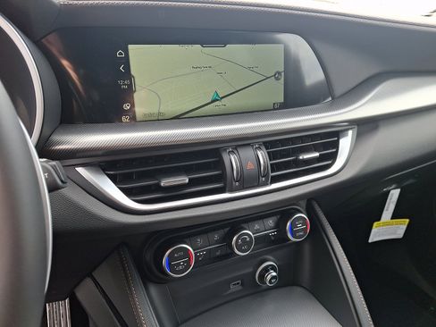 New 2025 Alfa Romeo Stelvio Sprint AWD/4WD image 8