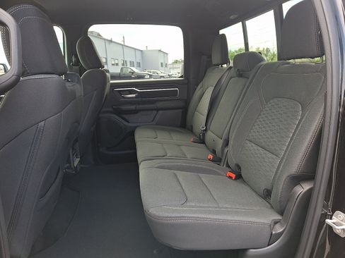 Used 2025 RAM 1500 Big Horn AWD/4WD image 10