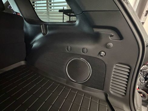 Used 2021 Jeep Grand Cherokee Trackhawk AWD/4WD image 4