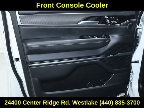 Used 2022 Jeep Grand Wagoneer Series II image 19