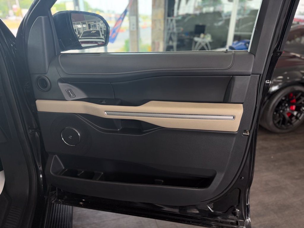 Used 2024 Ford Expedition Max Limited AWD/4WD image 36