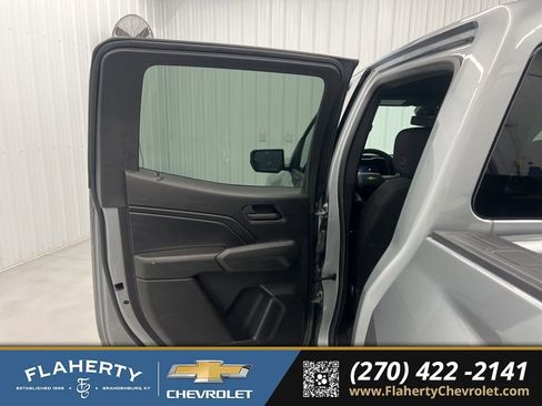 Used 2023 Chevrolet Colorado W/T image 10