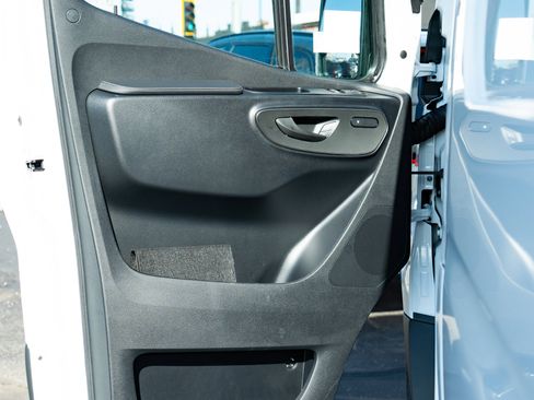 New 2026 Mercedes-Benz Sprinter 2500 image 12