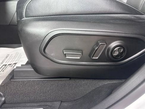 Used 2022 Jeep Grand Cherokee Overland AWD/4WD image 21