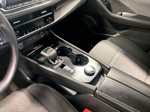 Certified 2023 Nissan Rogue SV AWD/4WD image 19