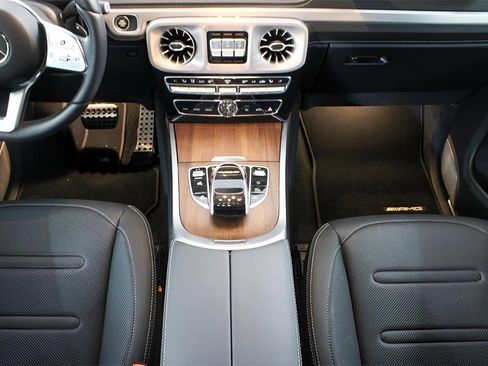 Used 2024 Mercedes-Benz G 550 image 16