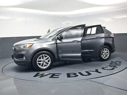 Used 2021 Ford Edge SEL w/ Convenience Package image 25