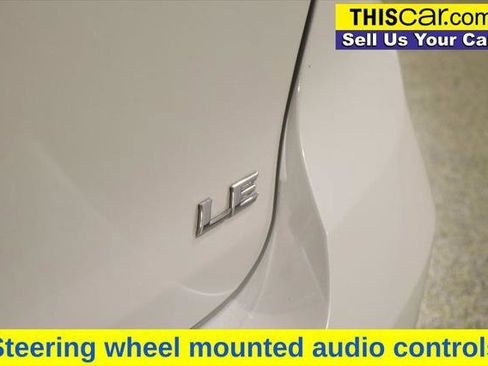 Used 2015 Toyota Venza LE FWD image 12