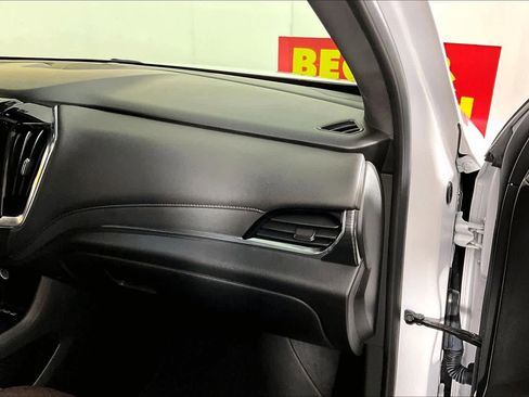 Certified 2023 Chevrolet Traverse High Country image 17