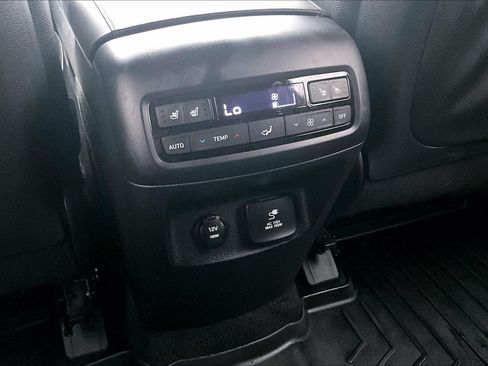 Used 2023 Hyundai Palisade Limited AWD/4WD image 33