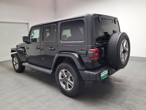 Used 2019 Jeep Wrangler Unlimited Sahara w/ Safety Group AWD/4WD image 3