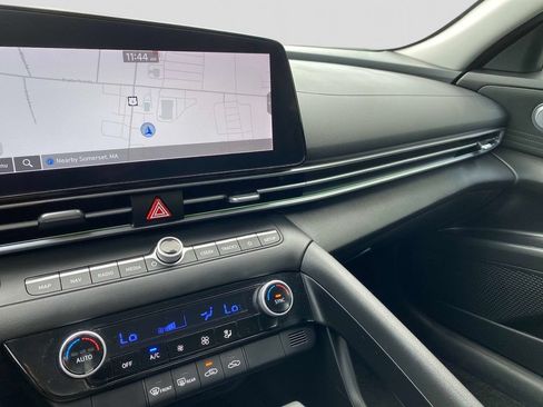 Used 2024 Hyundai Elantra SEL FWD image 24