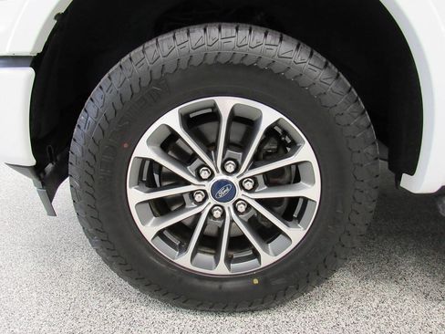 Used 2020 Ford F150 XLT w/ Equipment Group 302A Luxury AWD/4WD image 10