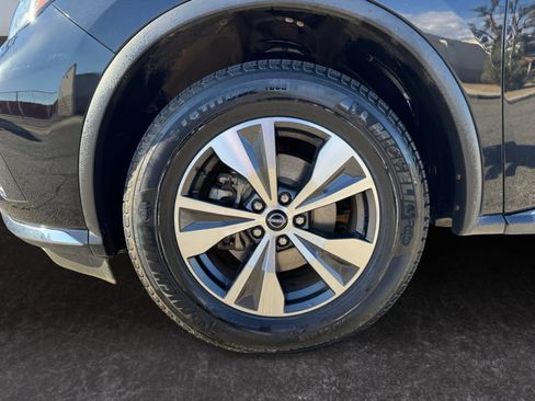 Used 2023 Nissan Murano S image 9