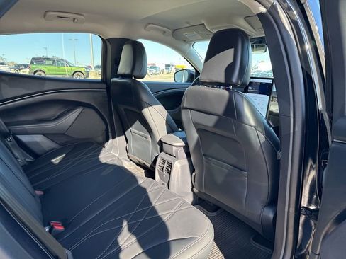 Certified 2024 Ford Mustang Mach-E Select image 19