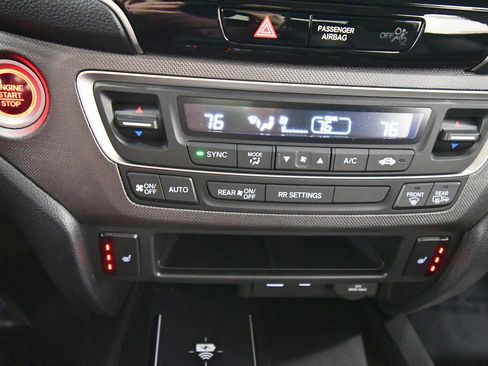 Certified 2025 Honda Ridgeline RTL image 27